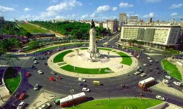 Glamorous Apartment Park Ed VII Лиссабон Португалия